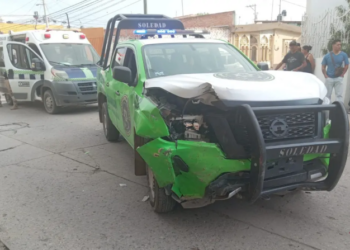 Accidente vial en Soledad involucra patrulla municipal
