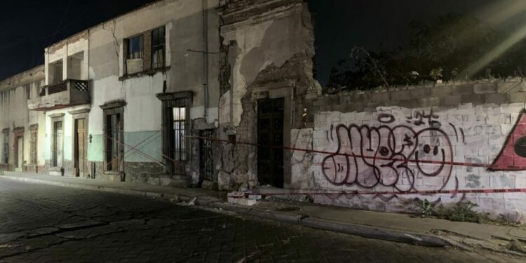 Fincas antiguas en el Centro Histórico de SLP amenazan con colapsar por falta de mantenimiento