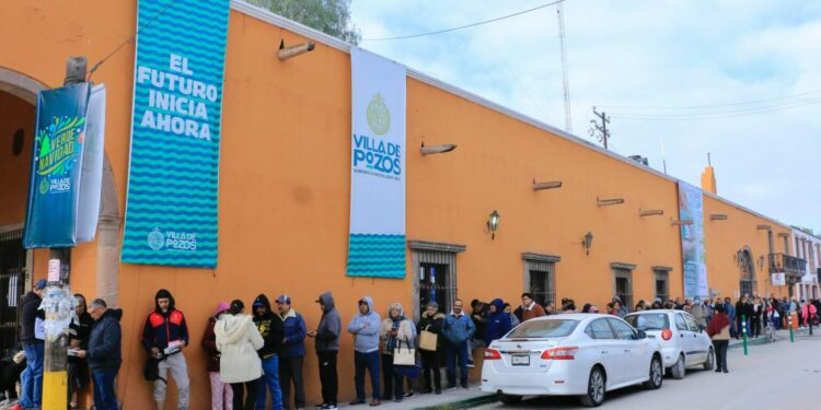 Condonan adeudos de predial a morosos en la zona de Pozos