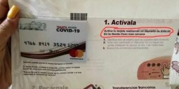 Alerta por tarjetas falsas del Bienestar que piden activación en tiendas Oxxo