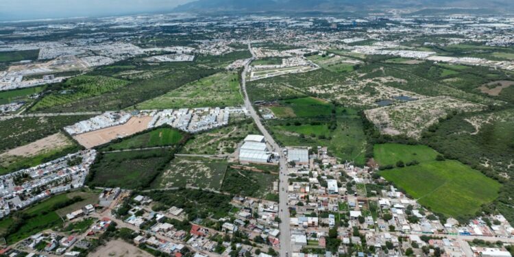 VIDEO | Ricardo Gallardo presenta proyecto vial que conectará la carretera Rioverde con la 57