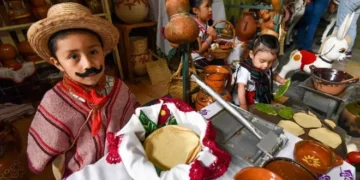 Día de las Mulas en México 2025: por qué los niños se visten de inditos