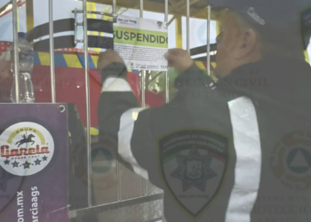 Clausuran juego mecánico en carretera 57