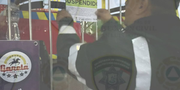 Clausuran juego mecánico en carretera 57