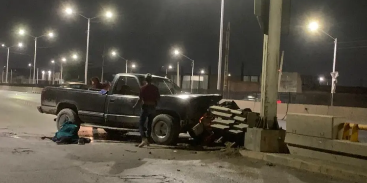 Accidente nocturno en circuito Potosí deja dos lesionados