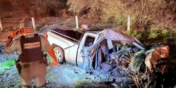 Trágico choque entre tráiler y camioneta en carretera Valles–Rioverde deja un muerto