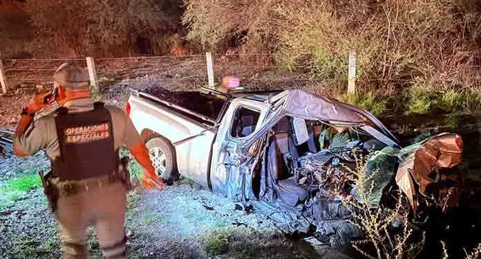 Trágico choque entre tráiler y camioneta en carretera Valles–Rioverde deja un muerto