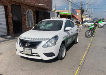 Taxi recibe disparos en vulcanizadora de avenida San Pedro, en Soledad
