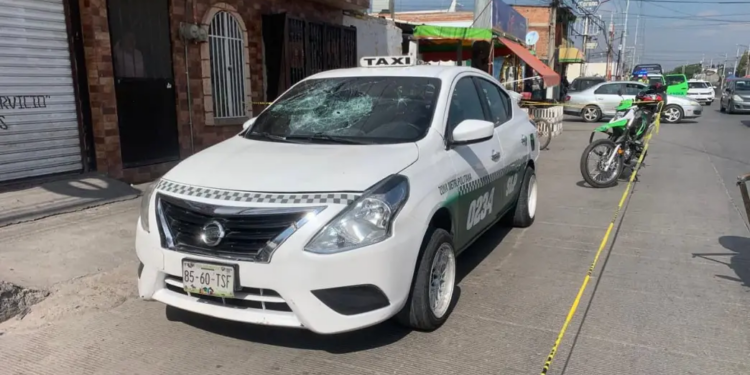 Taxi recibe disparos en vulcanizadora de avenida San Pedro, en Soledad