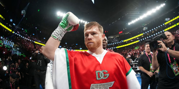 Ex rival de Canelo Álvarez se arrepiente de enfrentarlo y afirma que fue un error: “Fue muy duro ver esa pelea”
