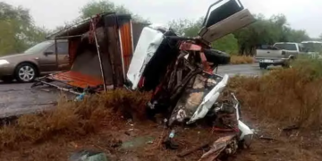 Choque entre dos camionetas deja cuatro heridos graves en la carretera Rioverde-Cerritos
