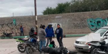 Motociclista de plataforma sufre golpes tras ser arrollado en Las Mercedes
