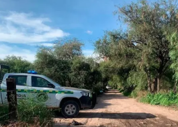 Hallan cuerpo embolsado en Villa de Pozos; ya investigan