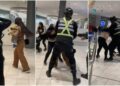 VIDEO | Madre protagoniza pelea a golpes en centro comercial dejando su coche con su hijo adentro
