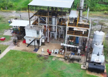 Encuentran instalación clandestina en Veracruz con más de 500 mil litros de petróleo