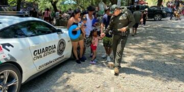 Refuerzan seguridad en carreteras y parajes turísticos por temporada vacacional