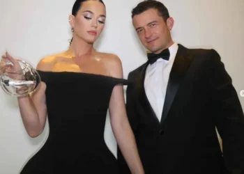 Orlando Bloom habría coqueteado con otras antes de finalizar su romance con Katy Perry