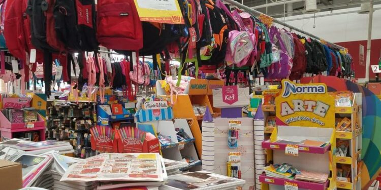 Estima Nuestro Centro repunte del 80% en ventas por regreso a clases