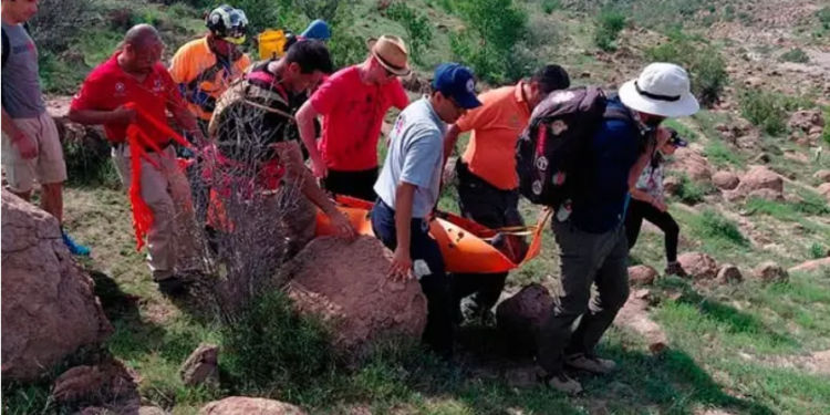 Realizan rescate de senderista en Sierra de San Miguelito
