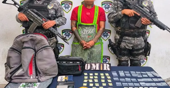 Empleado de la Central de Abastos es detenido por presunta venta de droga entre compañeros