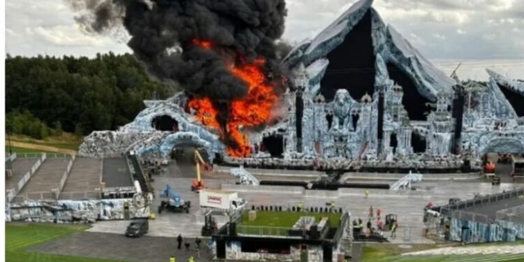 VIDEO | Se Incendió escenario principal de Tomorrowland horas antes de iniciar el festival