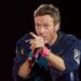 VIDEO | Chris Martin advierte al público por la “kiss cam” tras escándalo de pareja viral