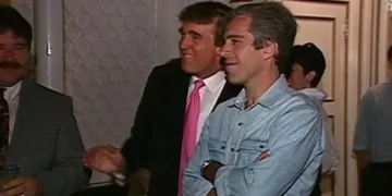 Jeffrey tenía información contra Trump y no se suicidó, asegura hermano de Epstein