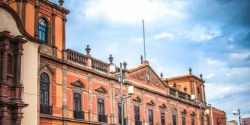 Nombramientos sin título generan molestia entre trabajadores de la UASLP