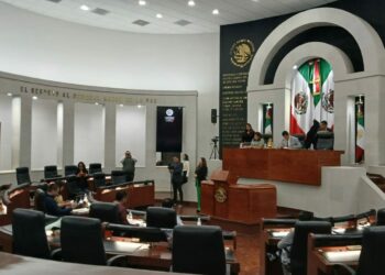 Con 40 minutos de demora comenzó la sesión de la Diputación Permanente del Congreso