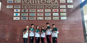 Estudiantes de la Politécnica de SLP brillan en Mundial de Karate en Suecia