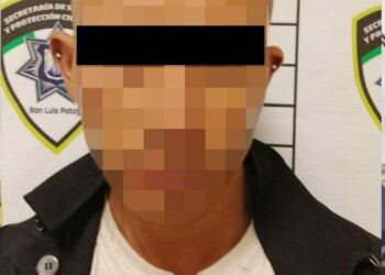 Detienen a sujeto mientras intentaba robar cajero en tienda del centro