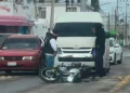 Camioneta colisiona con motocicleta por alcance