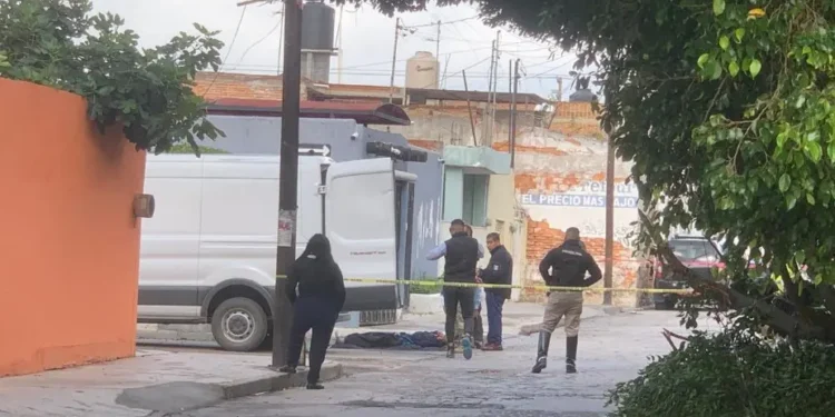 Asesinan a hombre con arma blanca en el barrio de Santiago