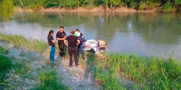 Localizan cuerpo sin vida en el río Valles, detrás de instalaciones de la Fiscalía