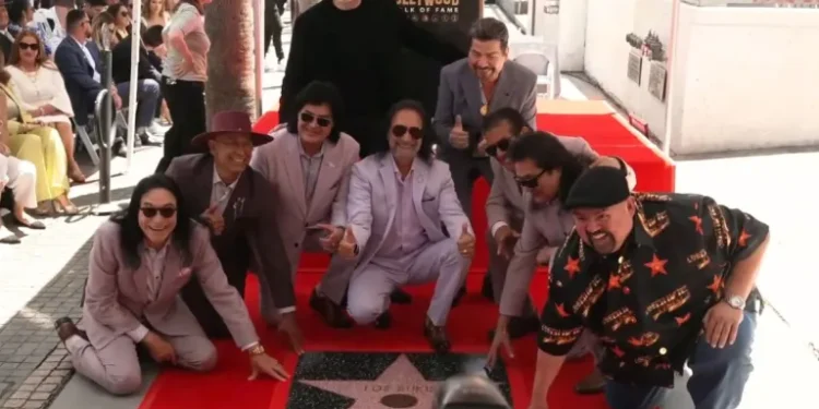 “Los Bukis” recibieron su estrella en el Paseo de la Fama de Hollywood