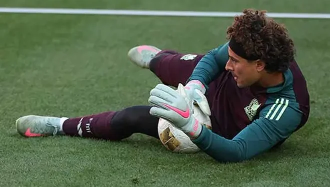 Guillermo Ochoa se aferra a estar en el Mundial 2026