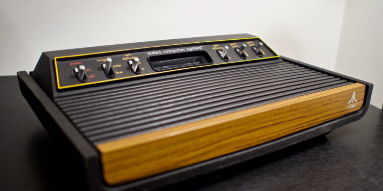 Un Atari venció a ChatGPT y a Copilot en ajedrez y dejó a Gemini tan nerviosa que prefirió no jugar