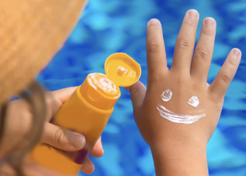 Haz tu propia crema con protector solar casero: ingredientes y preparación