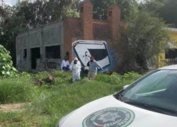 Localizan cuerpo sin vida en la carretera Rioverde