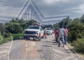 Motociclista resulta lesionado tras choque frontal con camioneta de la CFE en Mexquitic