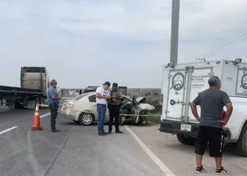 Muere joven conductor tras chocar contra señalética en la carretera a Matehuala
