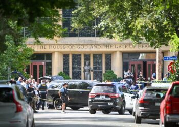 Tiroteo en escuela católica de Minneapolis; reportan “múltiples víctimas” y el tirador muerto