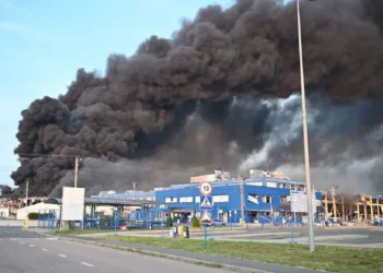 Rusia bombardea fábrica de EU en Ucrania