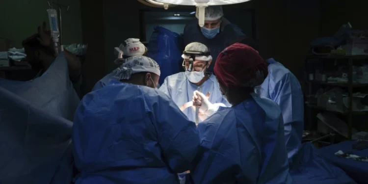 VIDEO | Diputado de Morena reconoce que hay deficiente servicio de salud