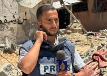 Gobierno de Gaza confirma que seis periodistas han sido asesinados en ataque contra reporteros de Al Jazeera.