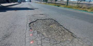 Ayuntamiento y empresarios preparan plan integral para bachear la zona industrial