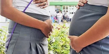 VIDEO | Desde los hogares y escuelas se debe prevenir el embarazo adolescente