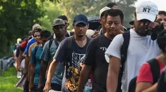 Guatemala da refugio humanitario a 161 mexicanos que huyeron de Chiapas por violencia