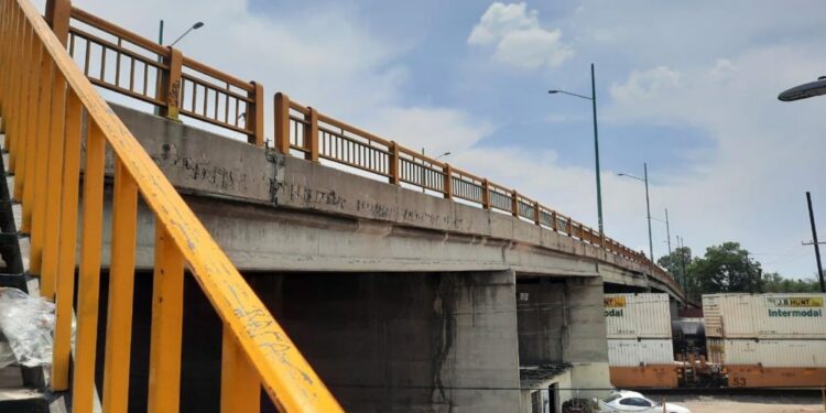 Rehabilitarán puente de avenida Universidad