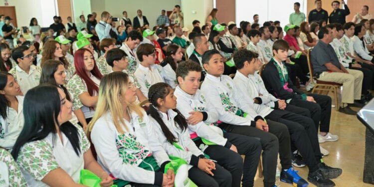 Aumentan premios a medallistas potosinos de la Olimpiada Nacional 2025